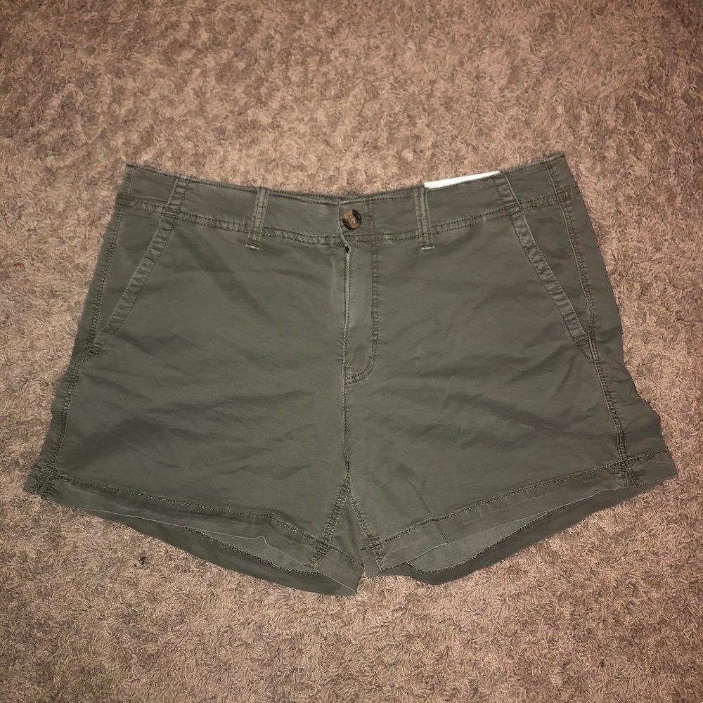 American Eagle Midi Super Stretch Shorts